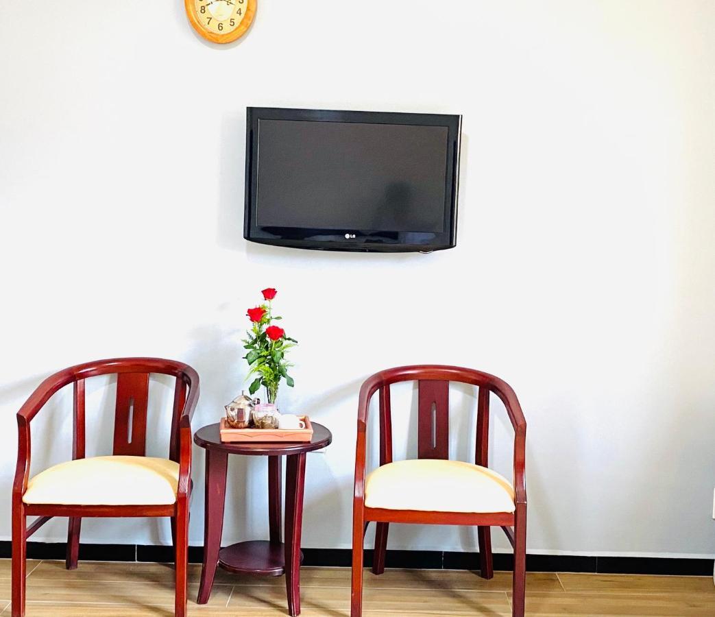 דואונג דונג Bien Xanh Hotel מראה חיצוני תמונה